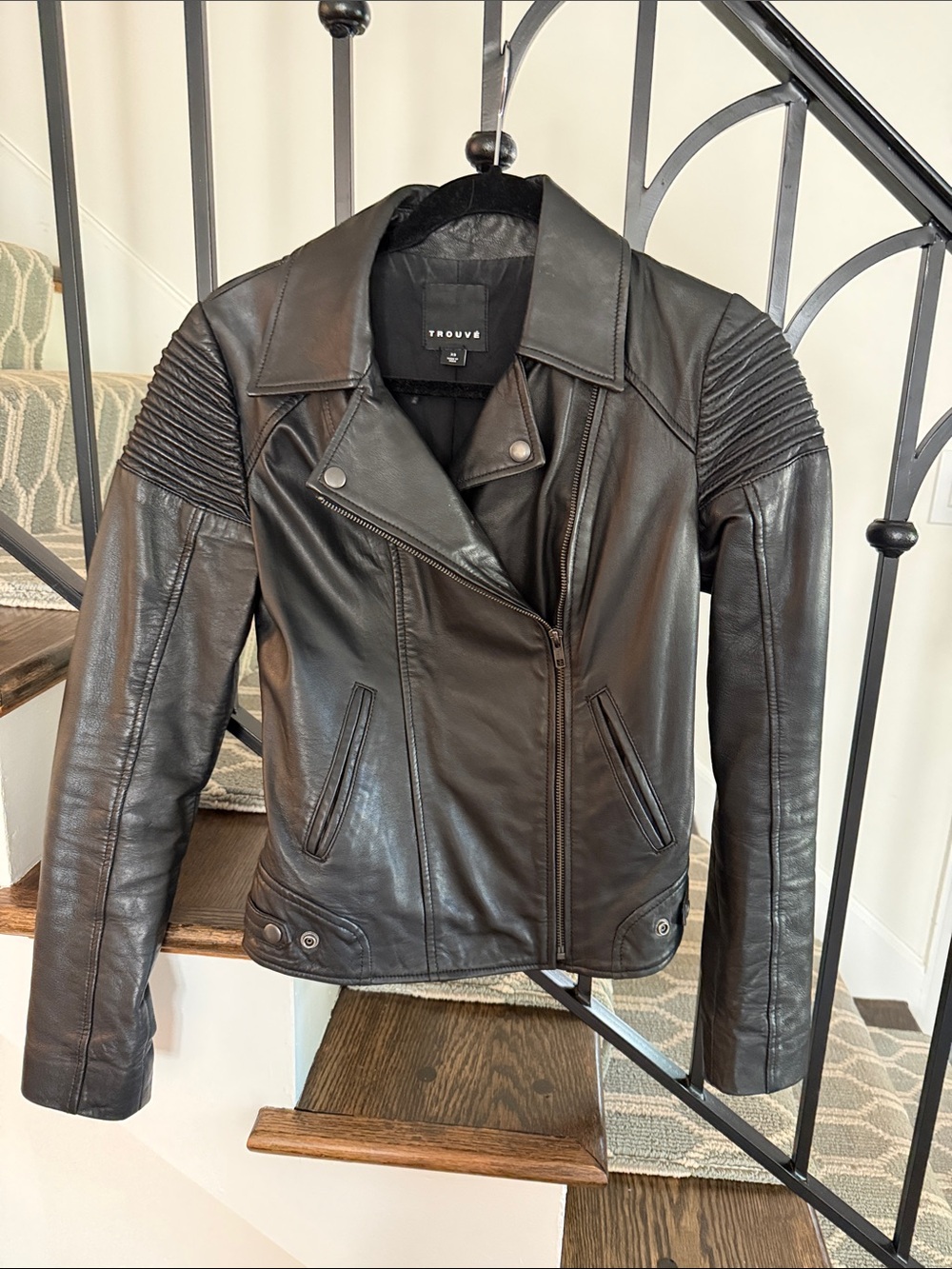 trouve’ Black Quilted-Shoulder Leather Moto Jacket
